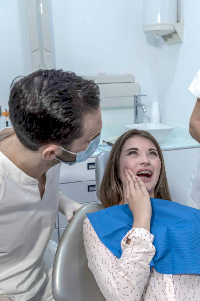 Best Emergency Dentist for Knocked-Out Tooth in Alorton, IL
